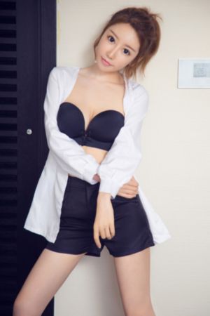 五月樱唇电影