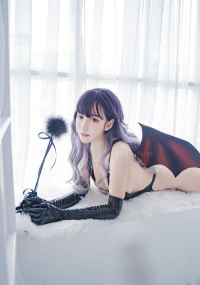女大学生沙龙室3