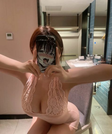 岳女四人共侍一夫更新时间