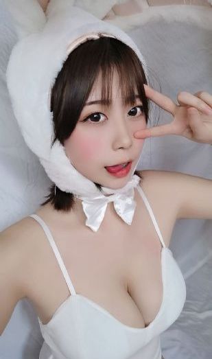 厨房激情闺蜜嗯啊呻吟影院